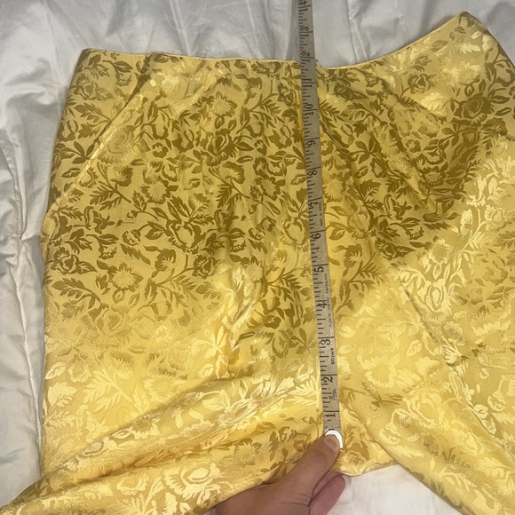 Oscar de la Renta Vintage Yellow Silk Caftan and Pant Set, brand new with tags - Picture 12 of 16